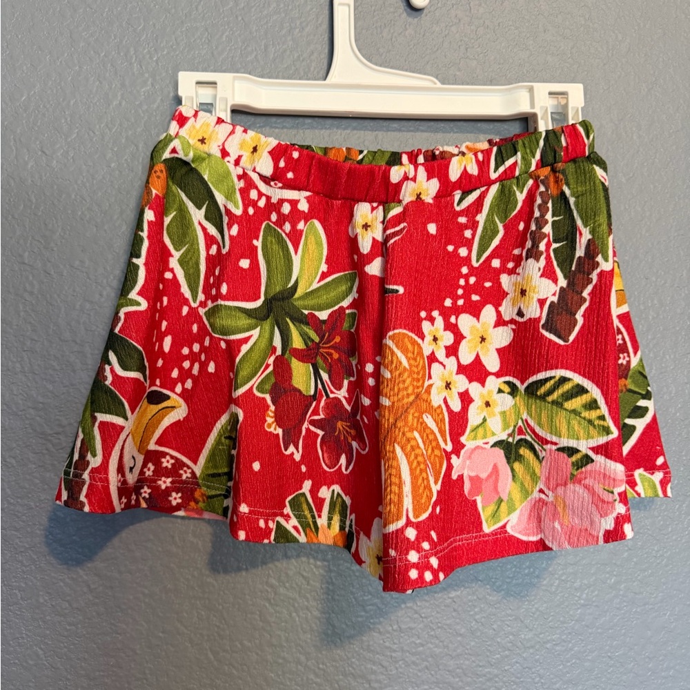 Boutique brand:  Mayoral Floral flowy shorts 🌺🌸